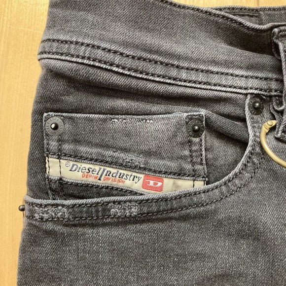 ❌SOLD❌ DIESEL “Tepphar” Slim Carrot Men's Black-Grey Jeans Distressed *Authentic - Picture 3 of 16